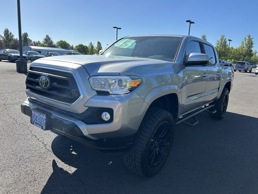 2020 Toyota Tacoma SR5 photo 3