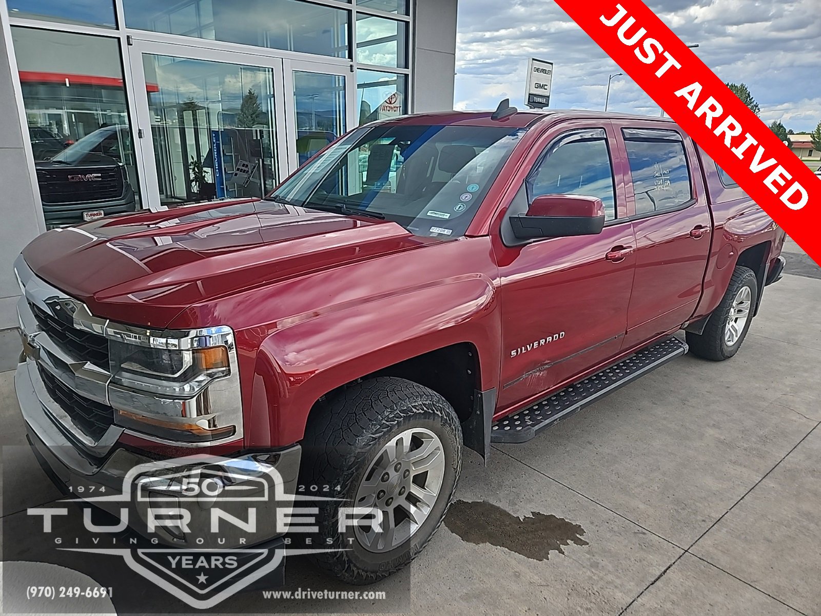2018 Chevrolet Silverado 1500 LT photo 4