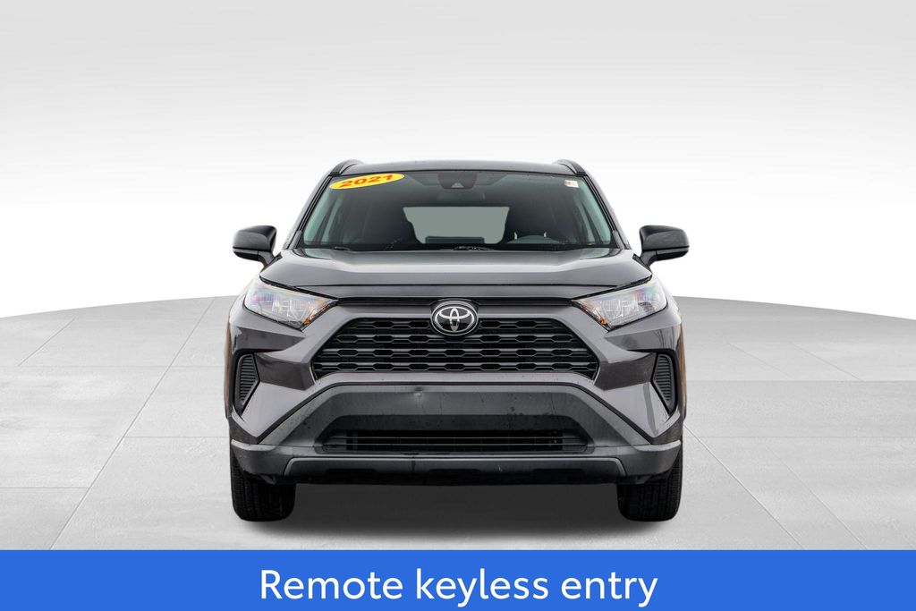 Used 2021 Toyota RAV4 LE with VIN 2T3H1RFV2MW151818 for sale in Kansas City