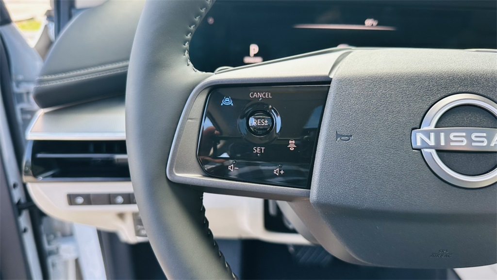 2025 Nissan Murano SL photo 18