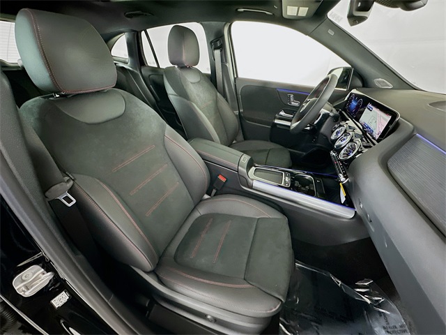 2025 Mercedes Benz GLA 250 photo 24