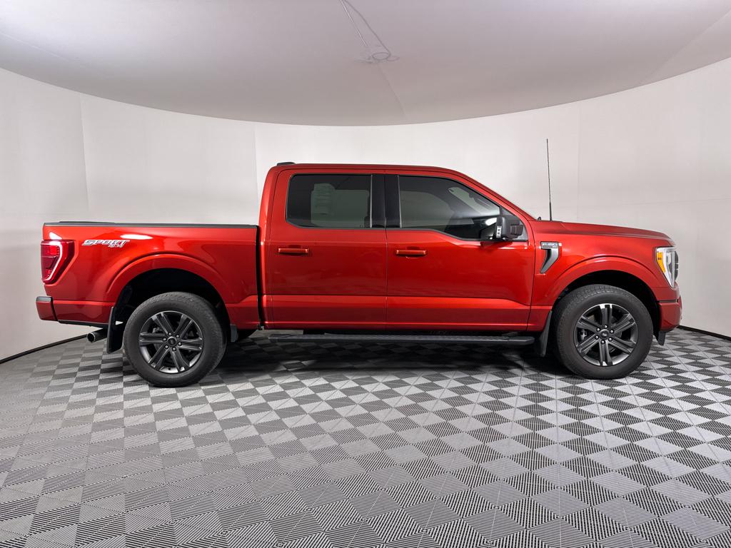 2023 Ford F-150 XLT photo 16