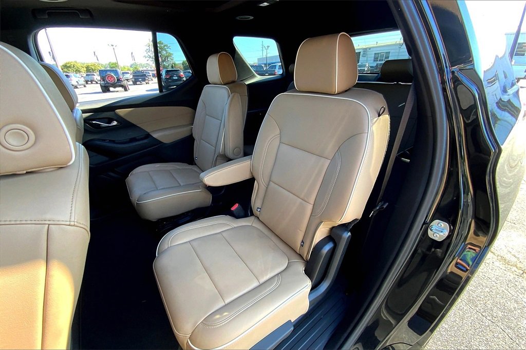 2023 Chevrolet Traverse Premier photo 24
