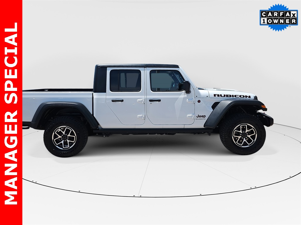 2024 Jeep Gladiator Rubicon photo 2