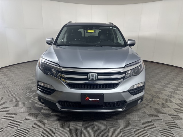 Used 2018 Honda Pilot Elite with VIN 5FNYF6H04JB007299 for sale in Shakopee, Minnesota