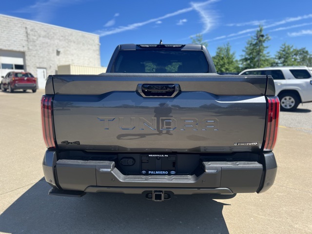 2025 Toyota Tundra Limited CrewMax photo 4