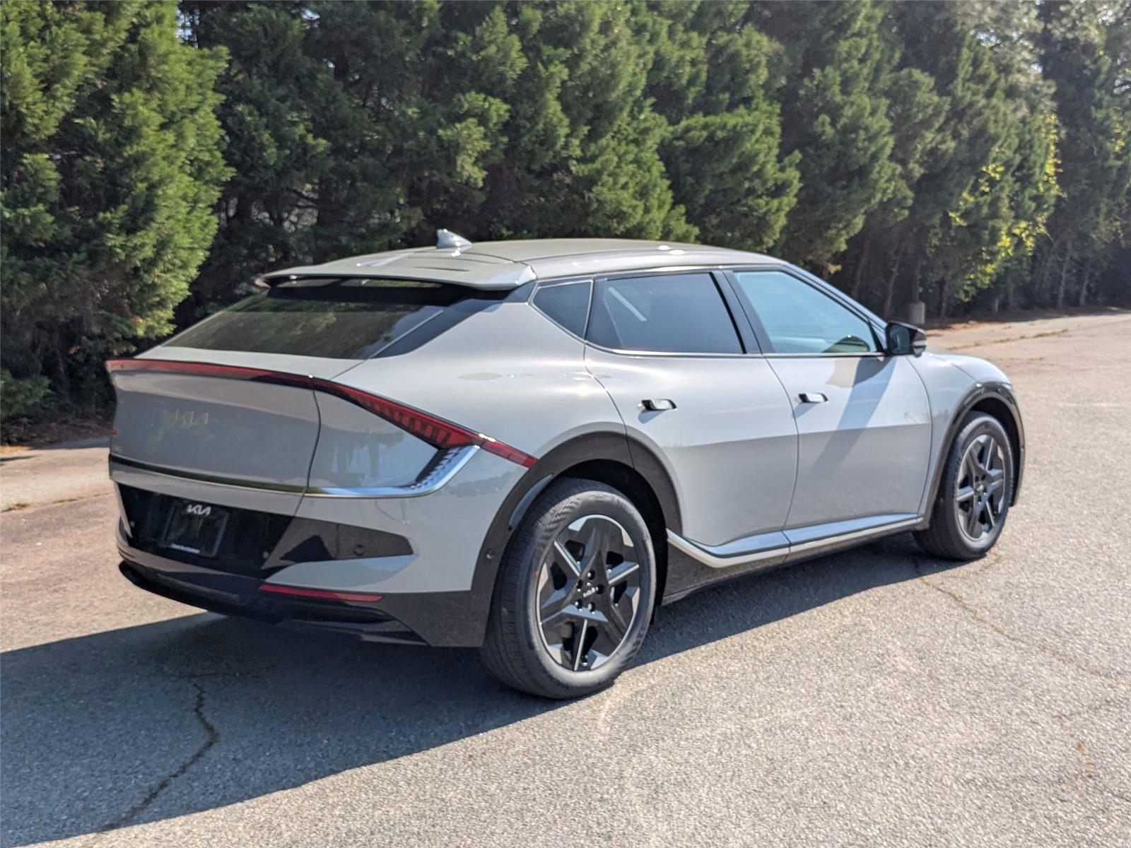 2025 Kia EV6 Wind photo 7