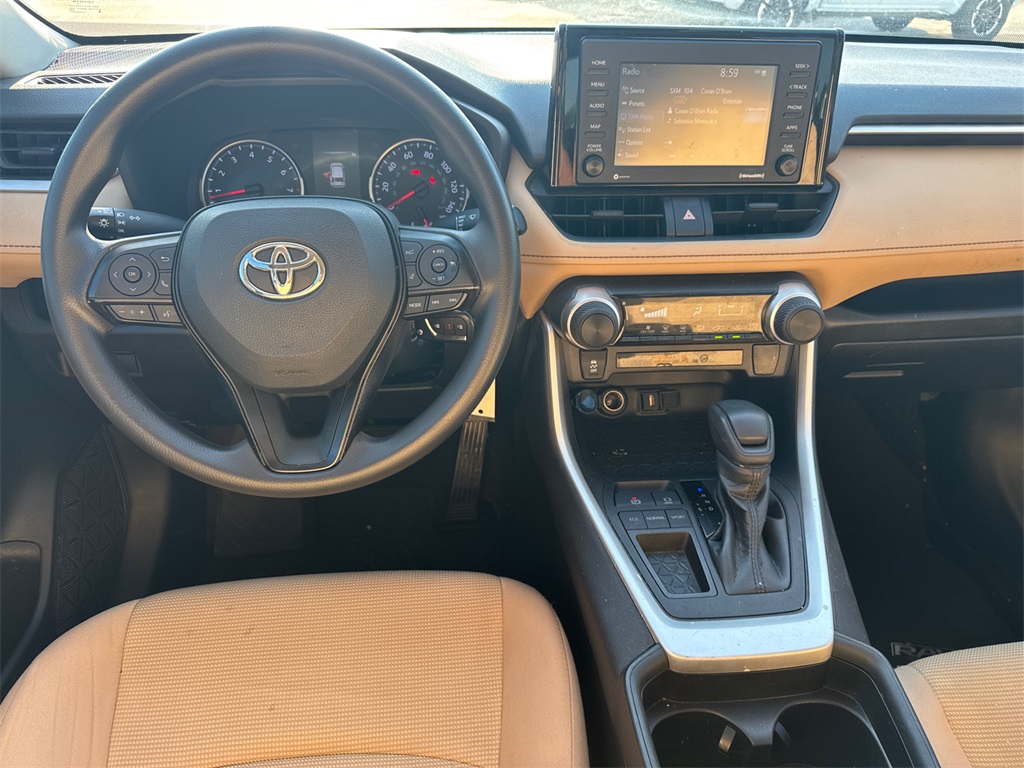 2021 Toyota RAV4 LE photo 23