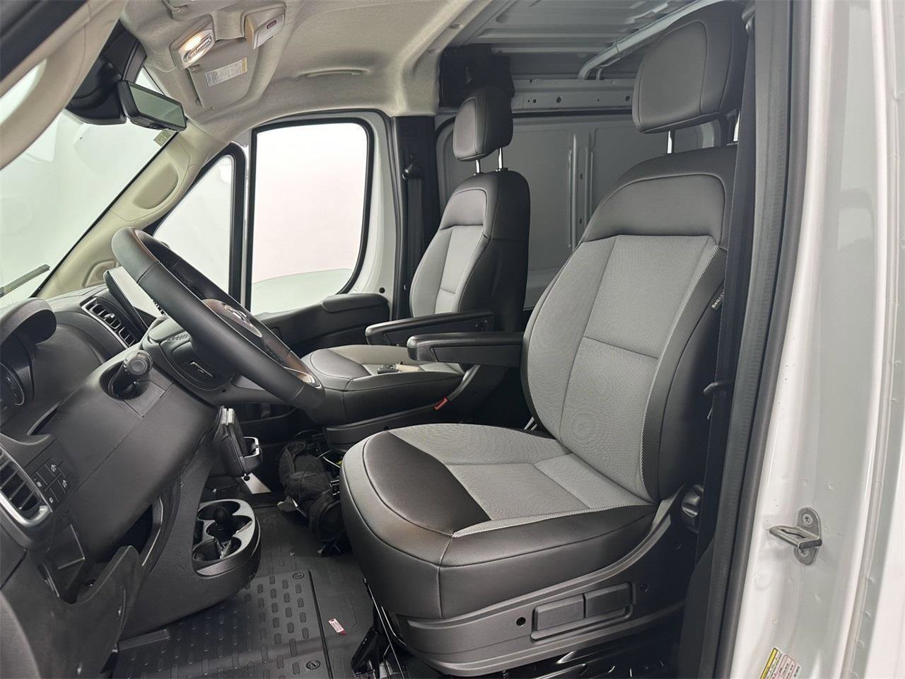 2024 Ram ProMaster 1500 SLT photo 11