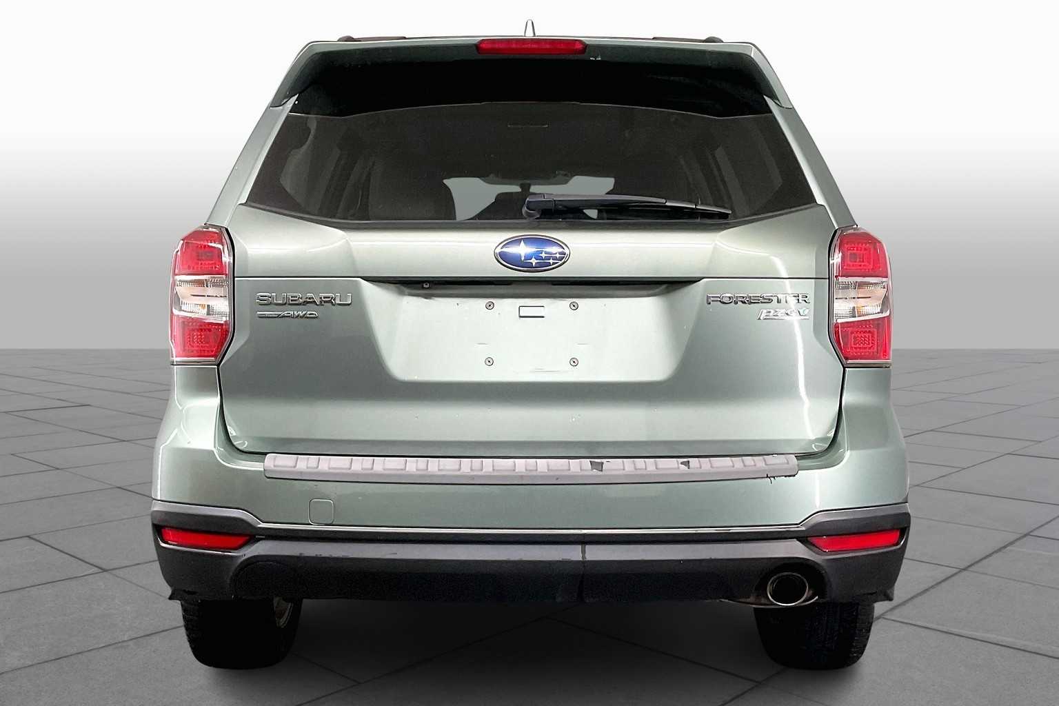 2016 Subaru Forester 2.5i Limited photo 4