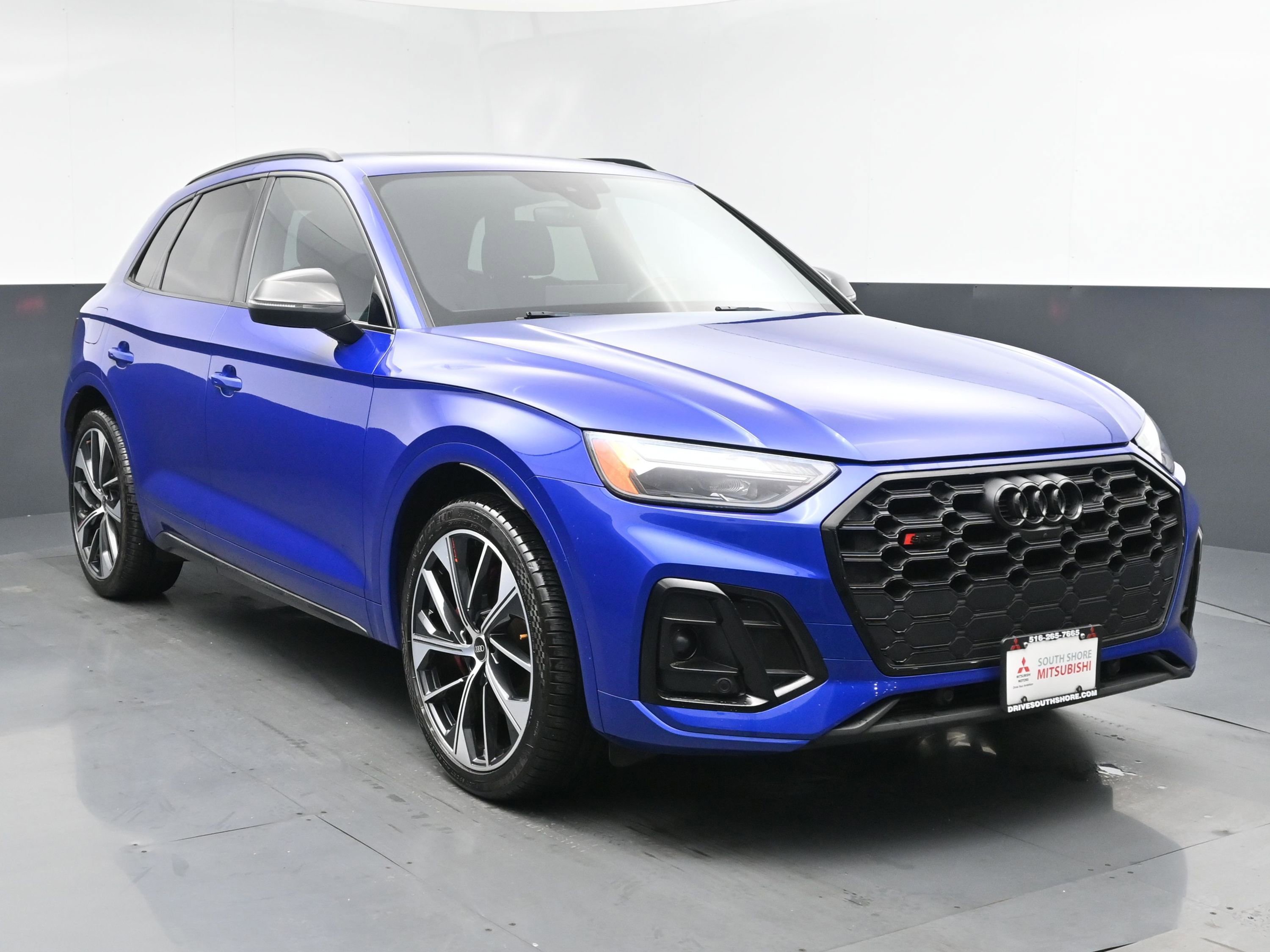 2021 Audi SQ5 Premium Plus photo 2
