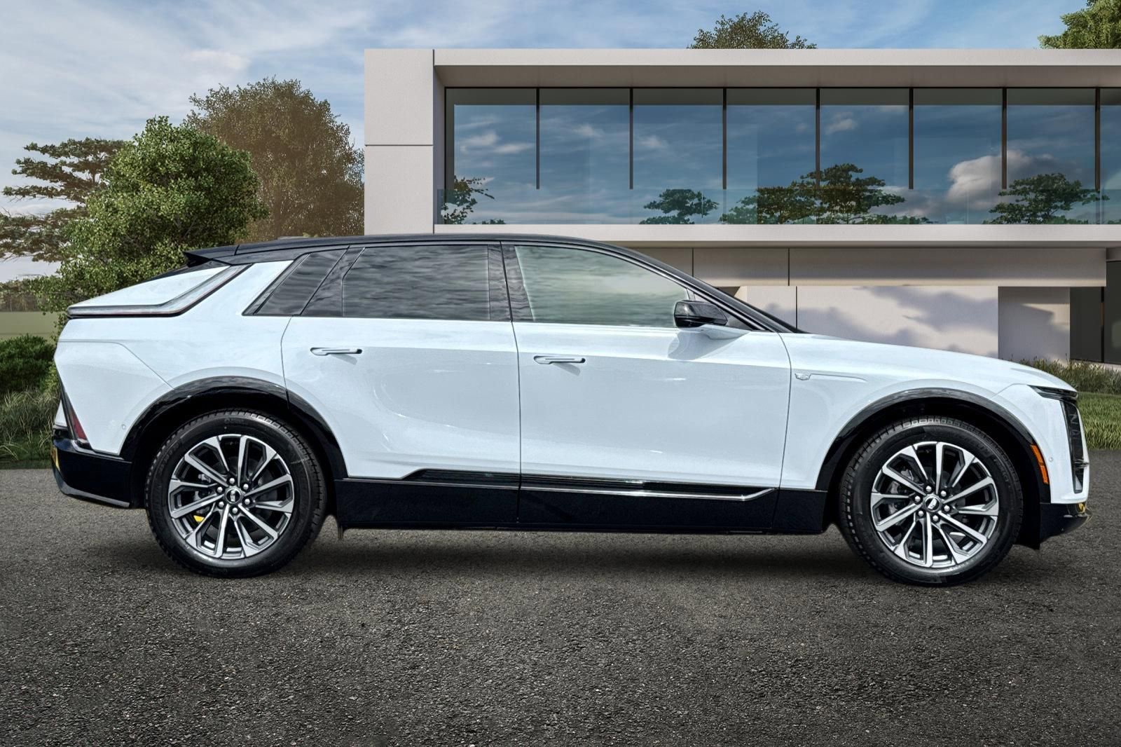 2026 Cadillac Lyriq Sport photo 2