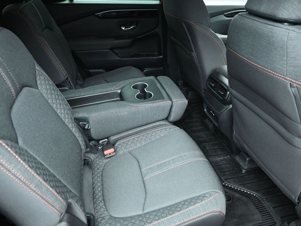 2024 Honda Pilot Sport photo 4
