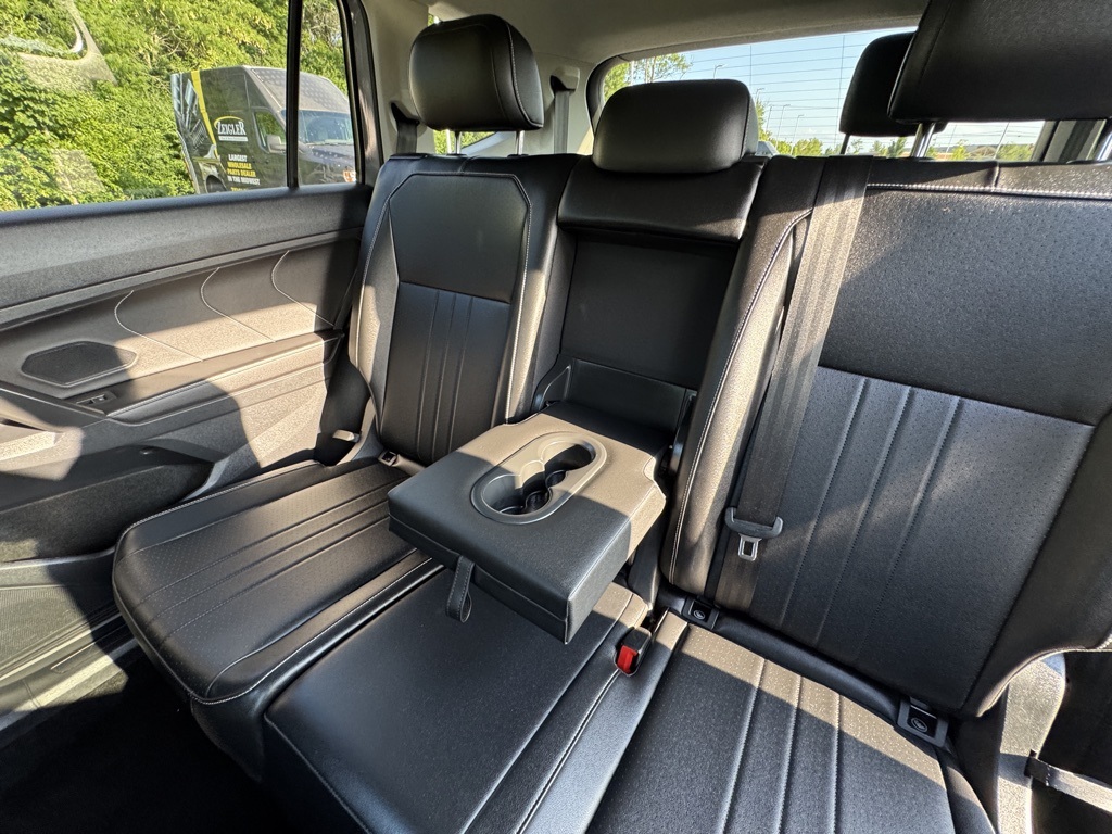 2024 Volkswagen Tiguan SE Wolfsburg Edition photo 20