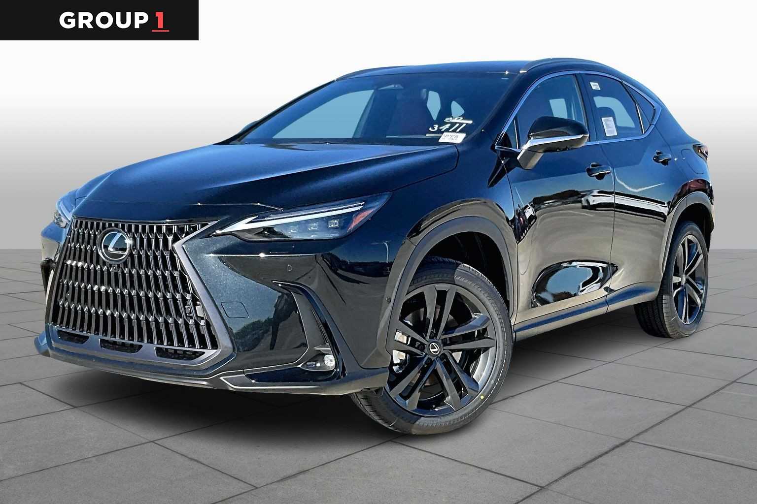 2026 Lexus NX PHEV 450h+'s photo