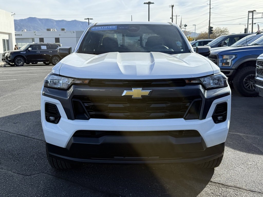 2024 Chevrolet Colorado LT photo 3