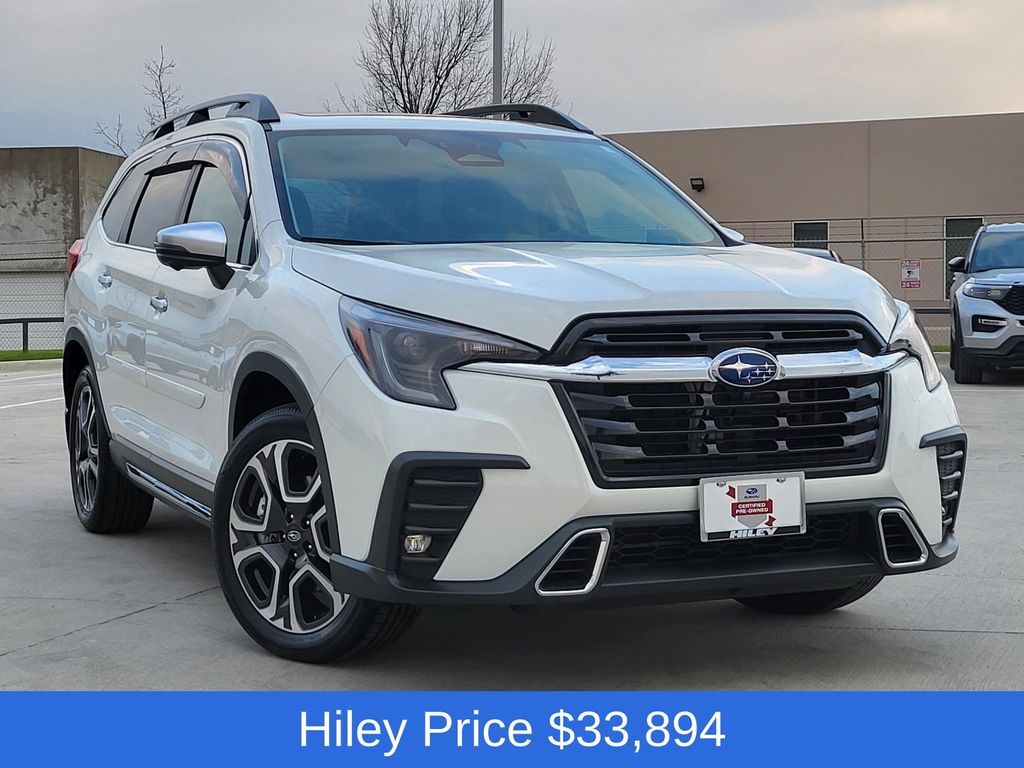 2023 Subaru Ascent Touring's photo