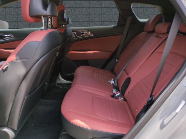 2024 Kia Sportage SX photo 12
