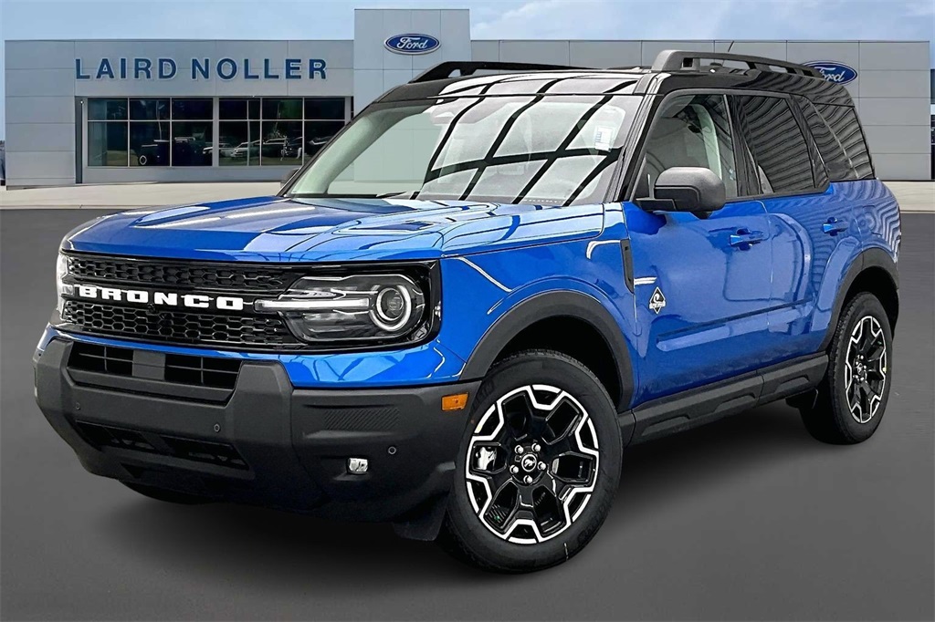 2025 Ford Bronco Sport Outer Banks's photo
