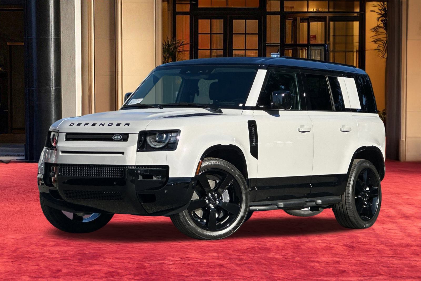 2026 Land Rover Defender X-Dynamic SE's photo