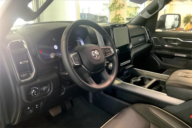 2024 Ram 1500 Laramie photo 12