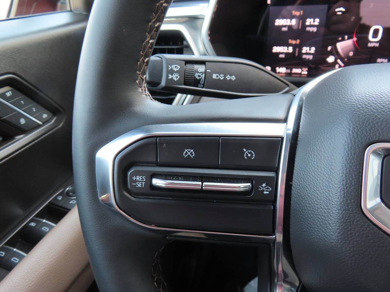 2024 Gmc Canyon Denali photo 14