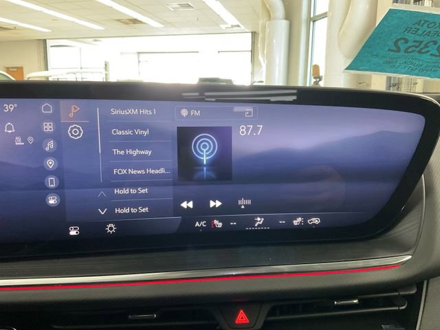 2025 Buick Envision Preferred photo 14