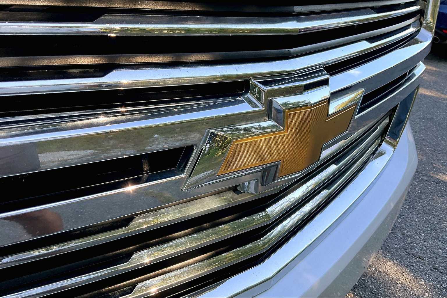 2016 Chevrolet Tahoe LTZ photo 28
