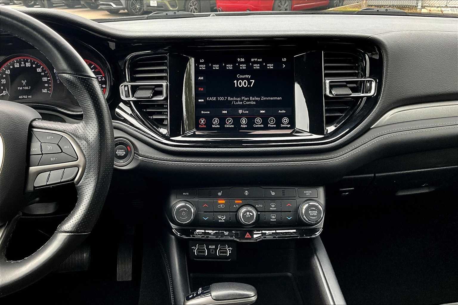2023 Dodge Durango SXT photo 6