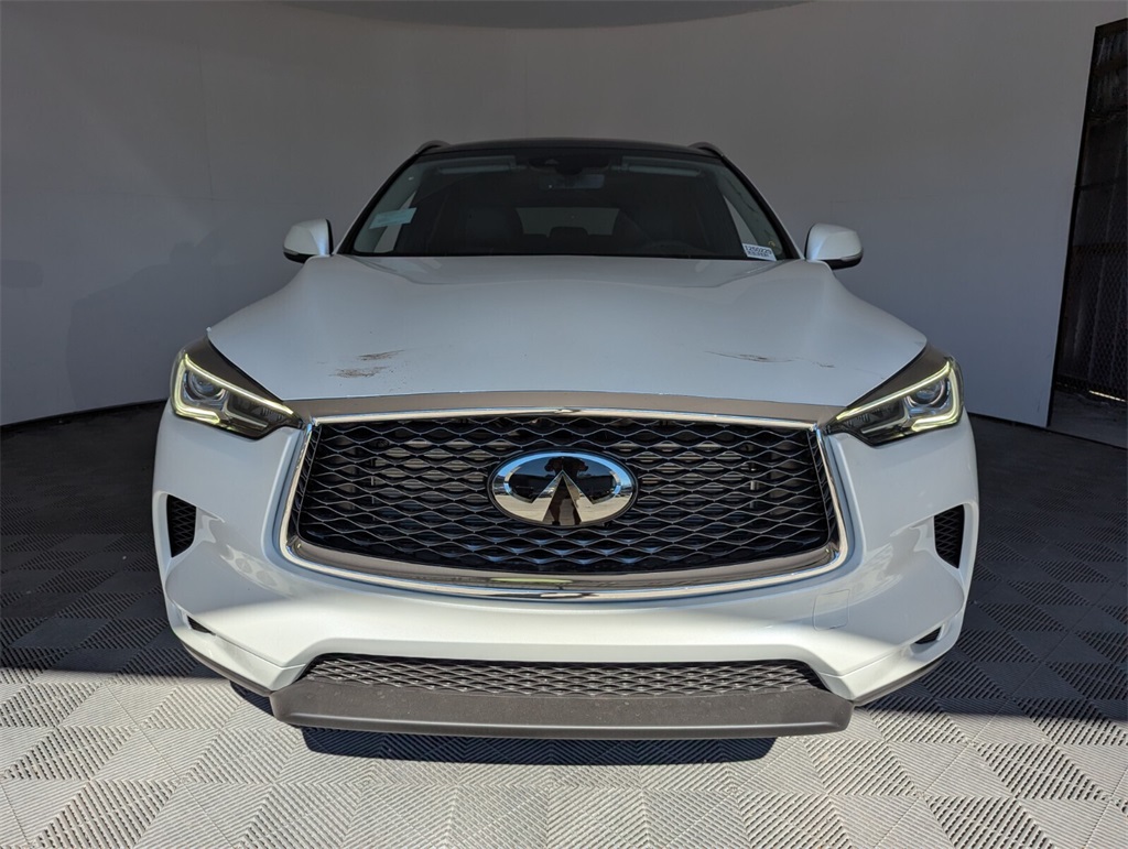 2025 Infiniti QX50 Luxe AWD photo 3