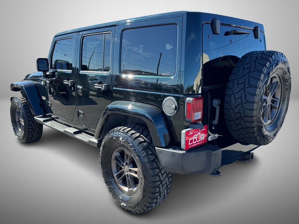 2012 Jeep Wrangler Unlimited Sahara photo 4