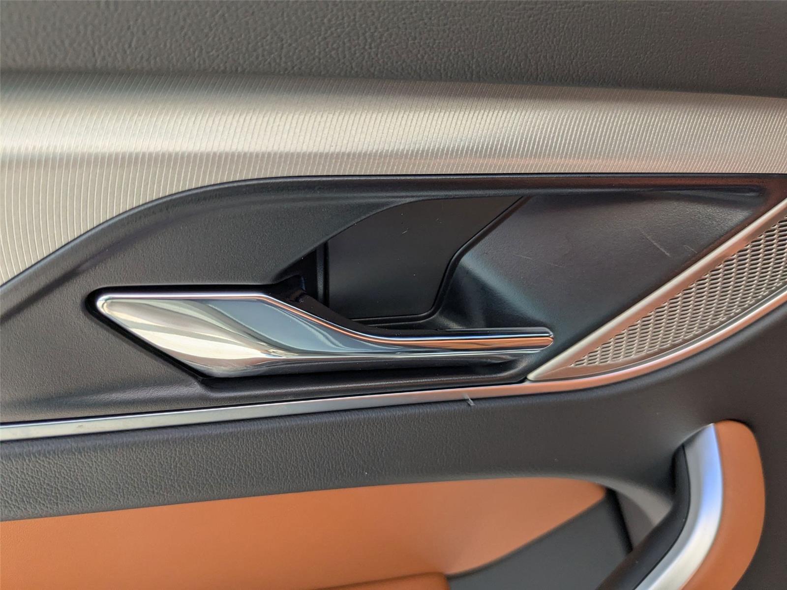 2026 Jaguar F-PACE P250 R-Dynamic S photo 23