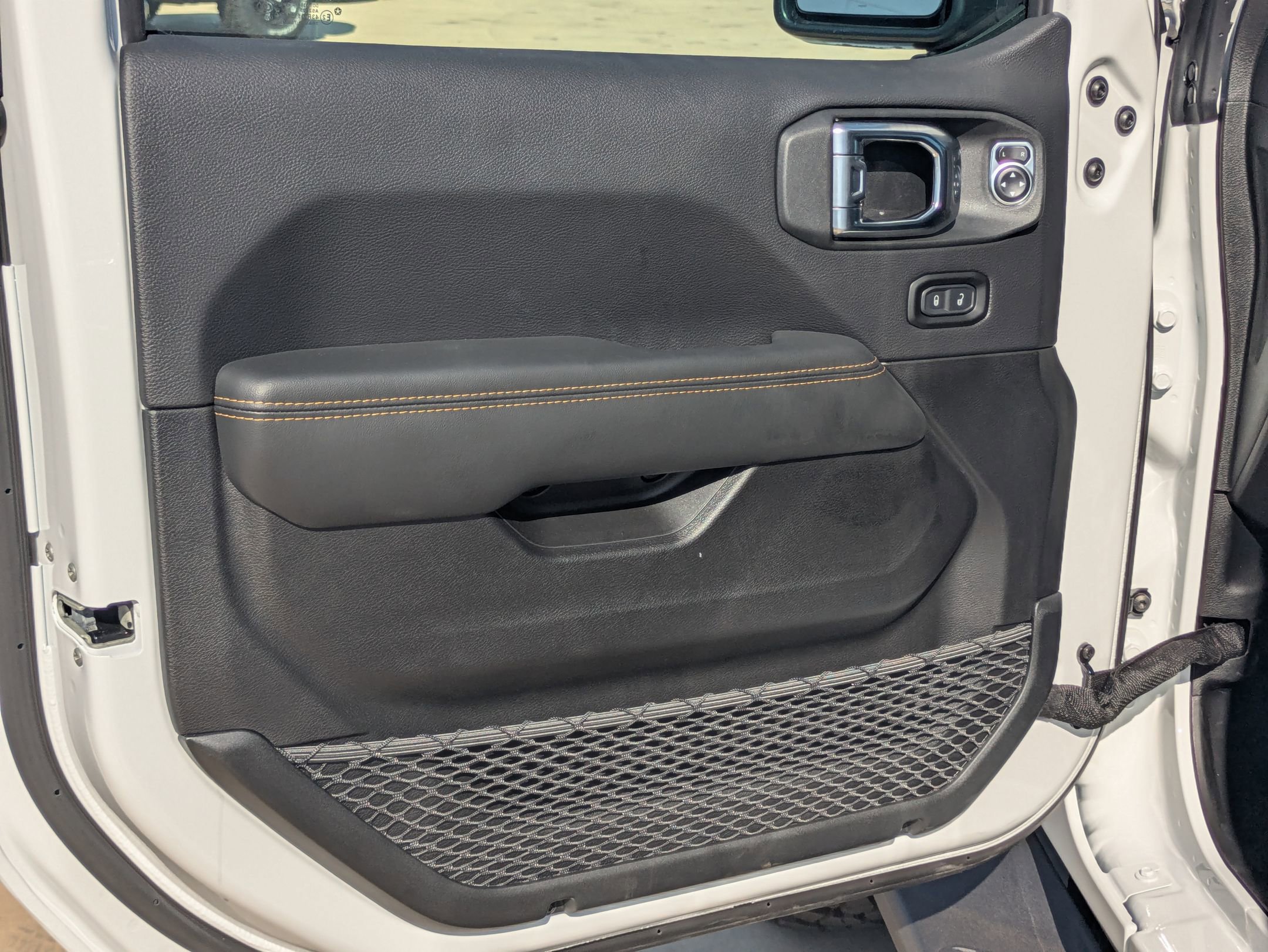 2025 Jeep Gladiator Sport photo 11