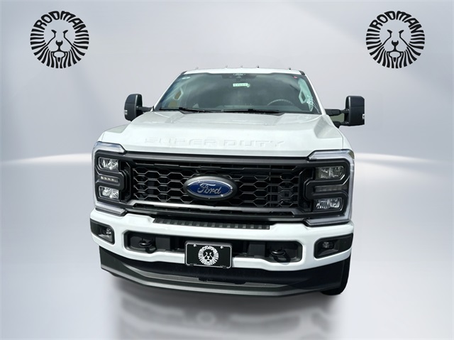 2025 Ford F-250 XL photo 2
