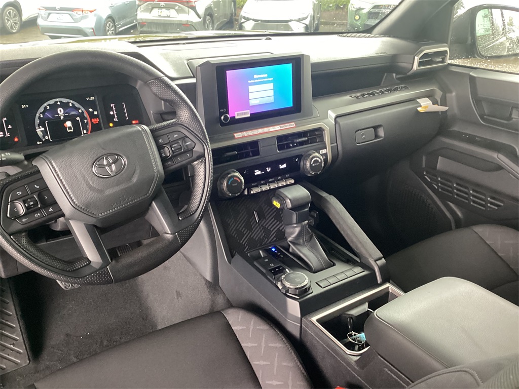 2025 Toyota Tacoma SR5 4x4 Double Cab photo 2