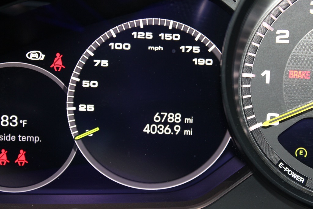 2023 Porsche Panamera E-Hybrid photo 18