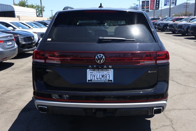 2024 Volkswagen Atlas Peak Edition SEL photo 3