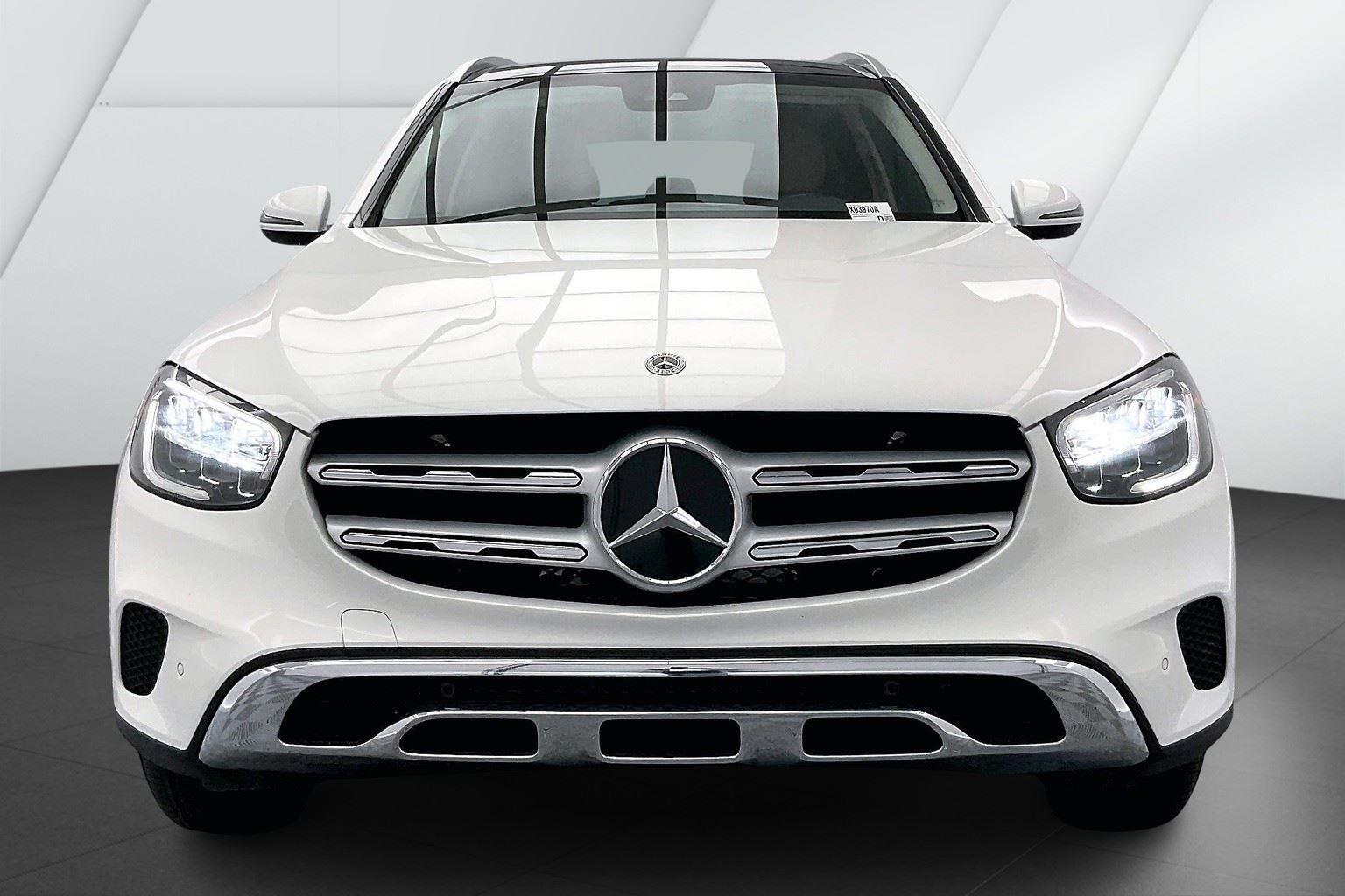 2022 Mercedes Benz GLC 300 4MATIC photo 2