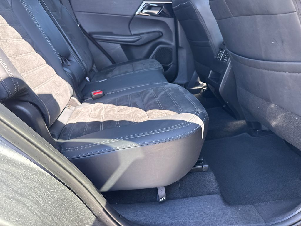 2024 Mitsubishi Outlander SE photo 15