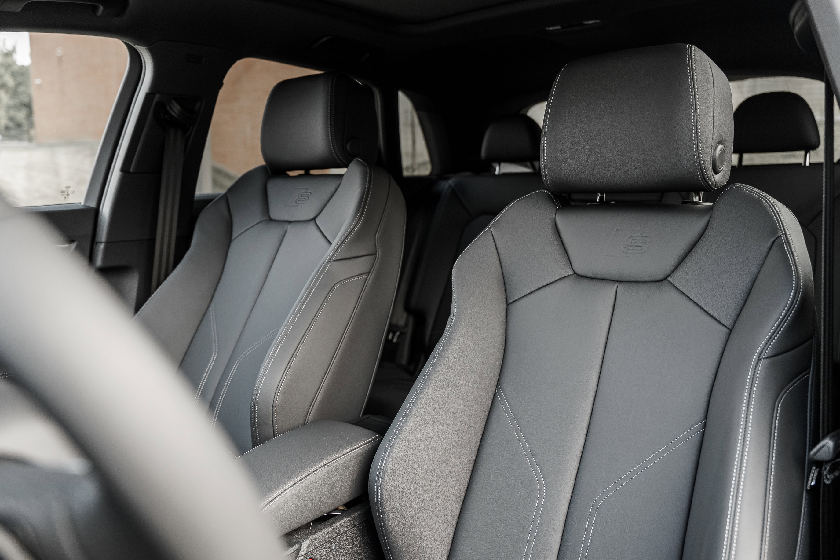 2025 Audi Q3 S line Premium photo 14