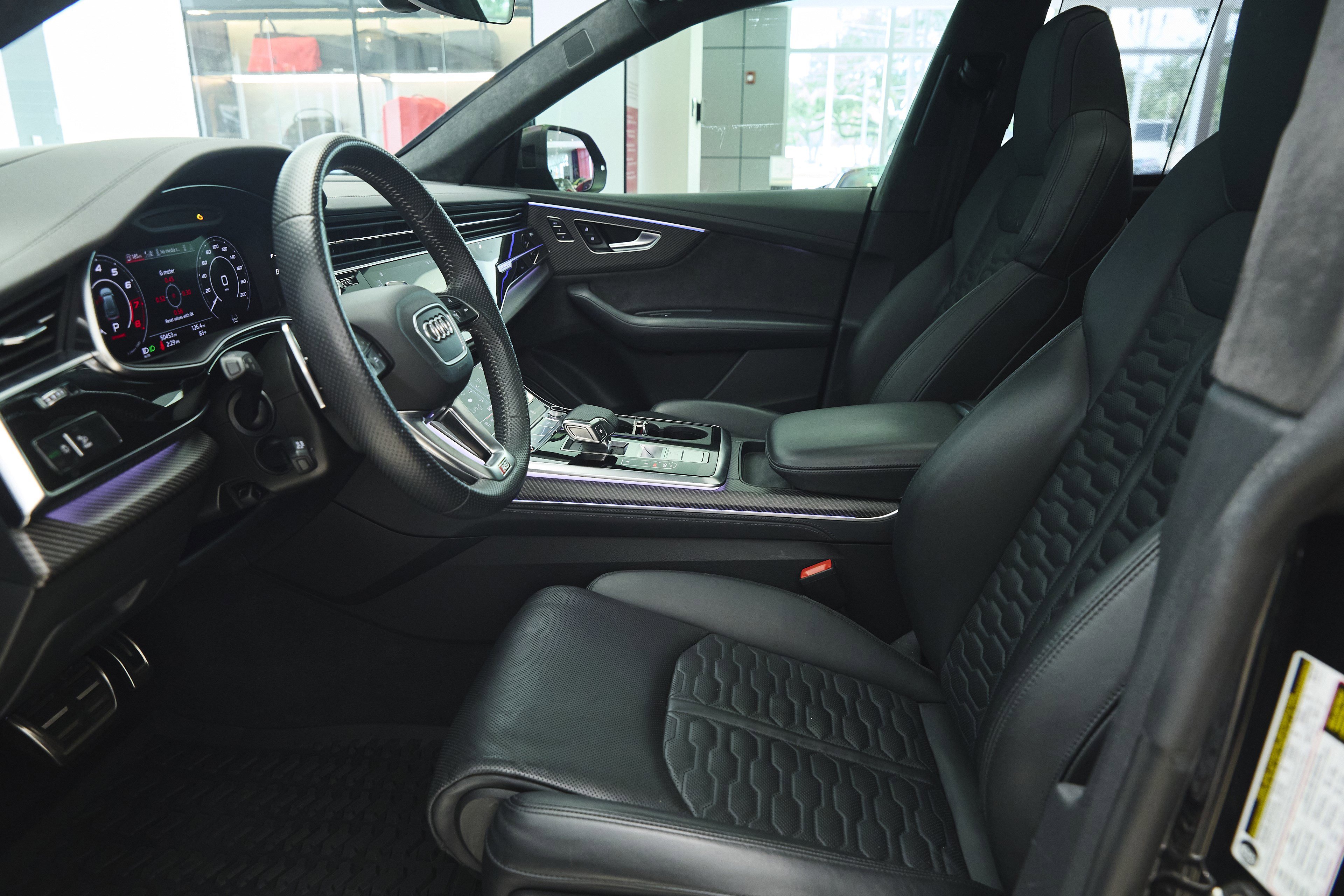 2021 Audi RS Q8 photo 16