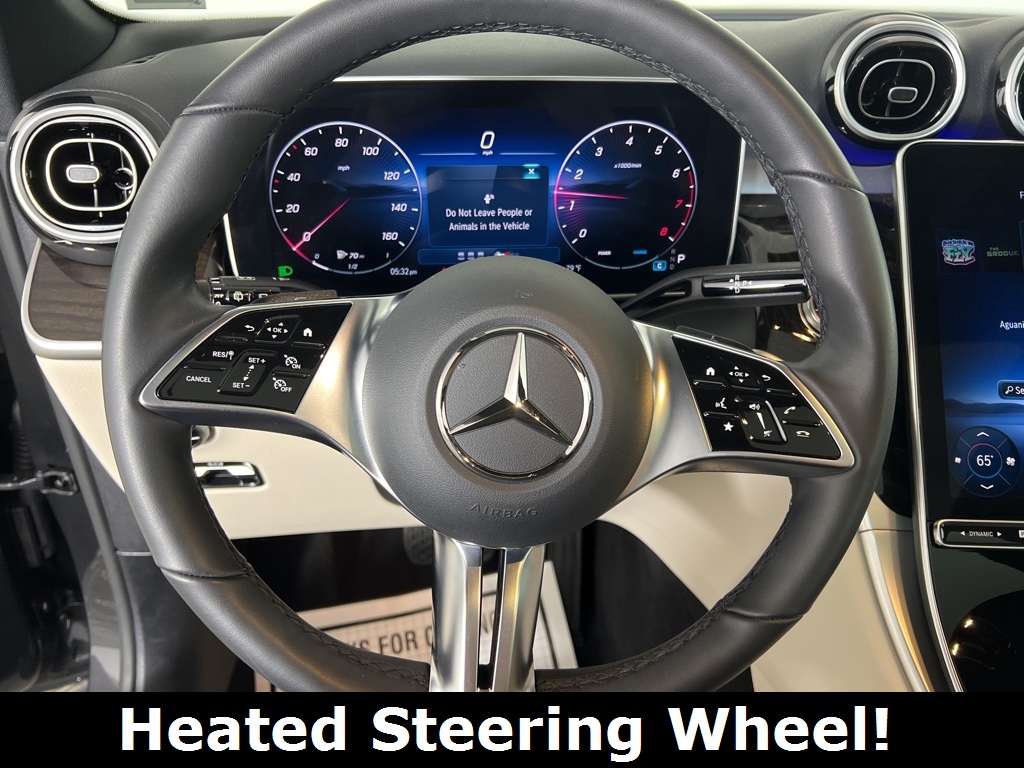 2025 Mercedes Benz GLC 300 4MATIC photo 4