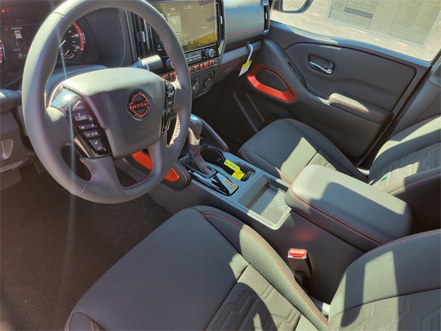 2025 Nissan Frontier PRO-4X photo 31