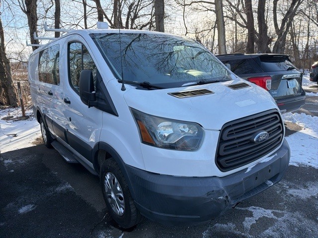 2016 Ford Transit Base's photo