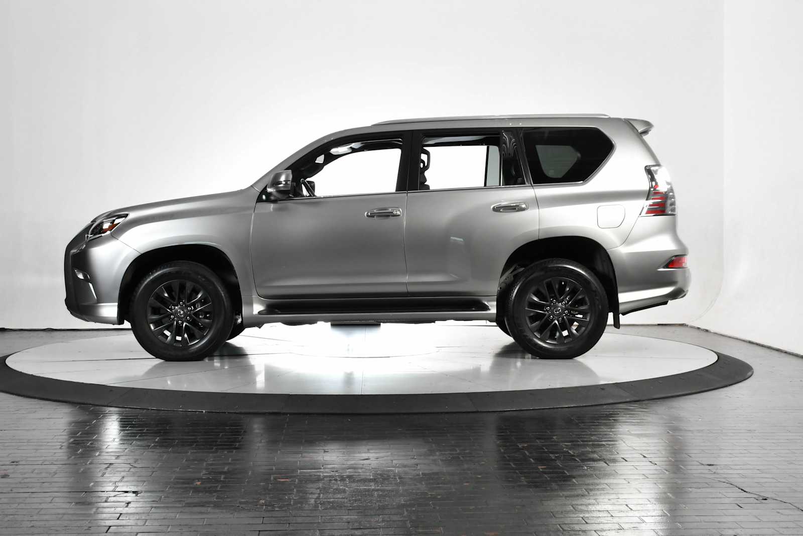 2023 Lexus GX 460 Premium photo 2