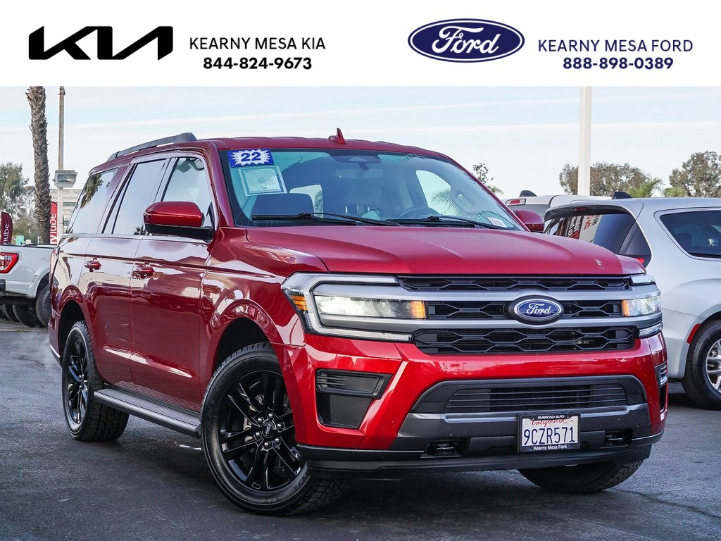 2022 Ford Expedition XLT's photo