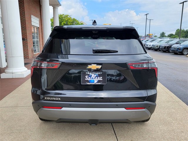 2026 Chevrolet Equinox LT photo 4