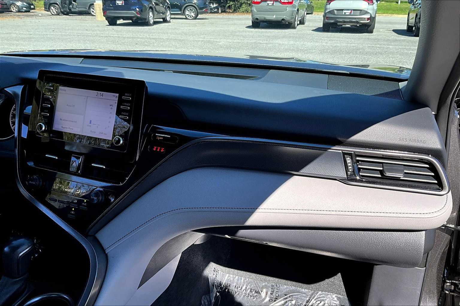 2024 Toyota Camry SE photo 17