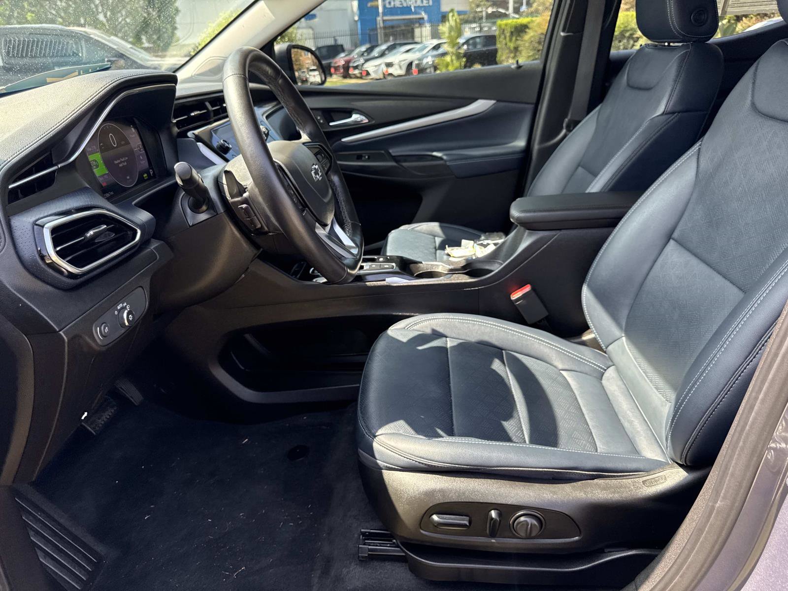 2022 Chevrolet Bolt EUV Premier photo 13