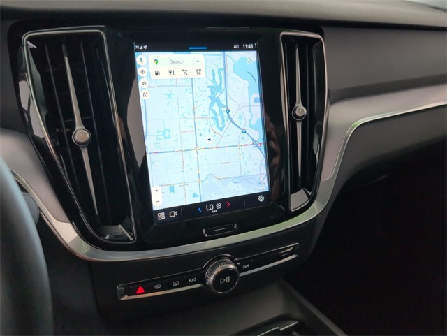 2023 Volvo S60 B5 Core photo 17
